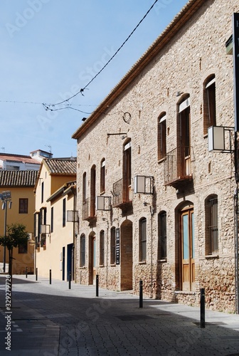 Fototapeta Naklejka Na Ścianę i Meble -  Old Spanish Street in Valencia