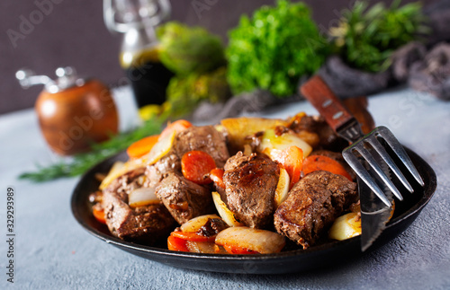 liver with vegetables