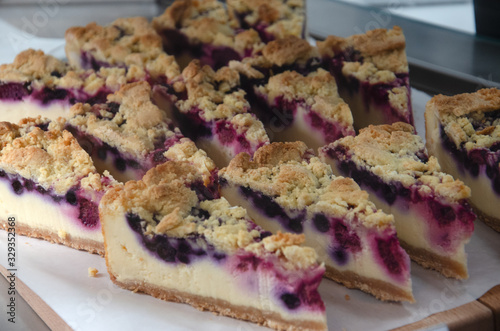 Wallpaper Mural Blueberry cheesecakes Torontodigital.ca