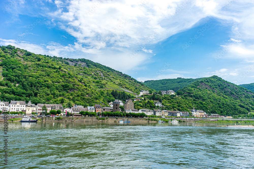 Fototapeta premium Germany, Rhine Romantic Cruise, Burg Gutenfels,