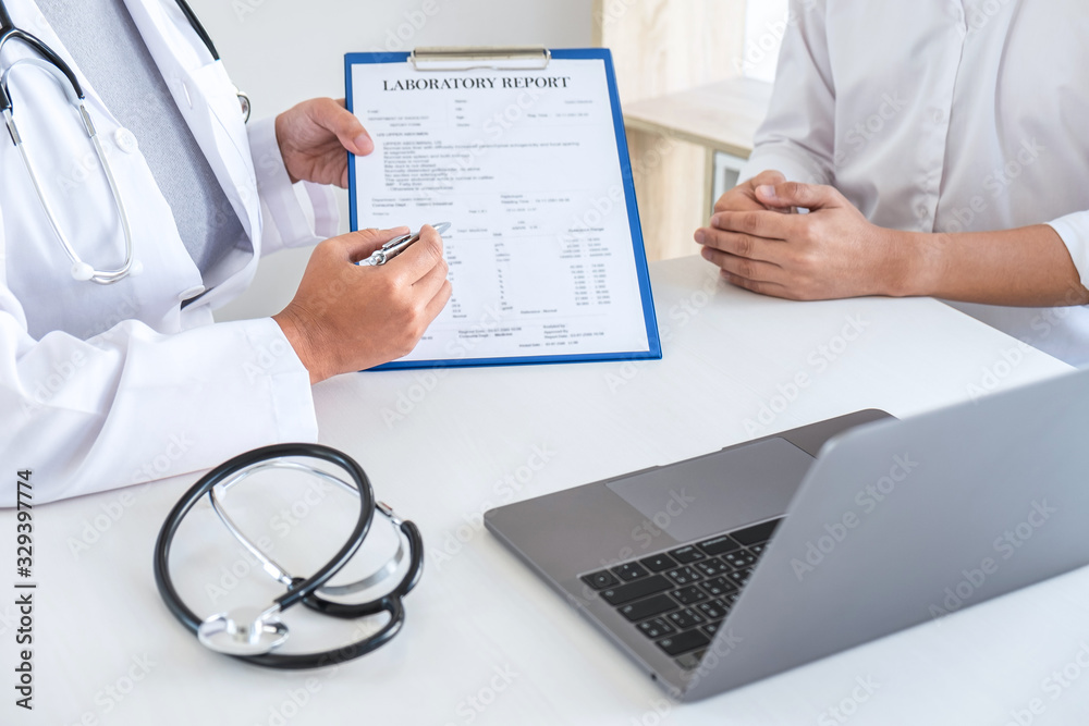 Doctor and patient are discussing consultation about symptom problem diagnosis of disease talk to the patient about medication and treatment method