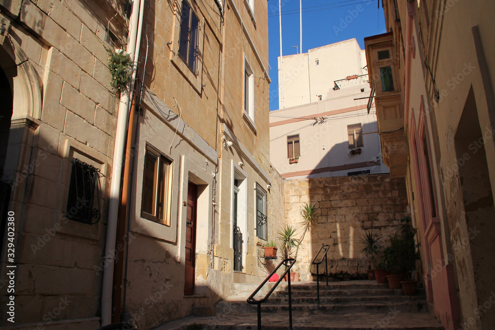building in vittoriosa (malta)