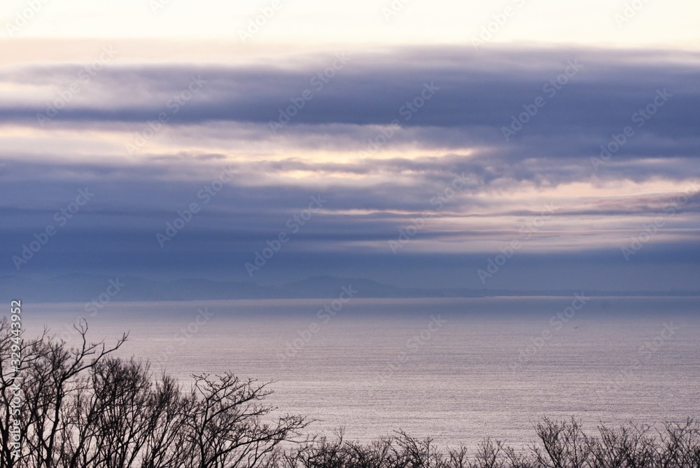 Obraz premium A sight of dawn on the Shonan coast in Kanagawa, Japan.