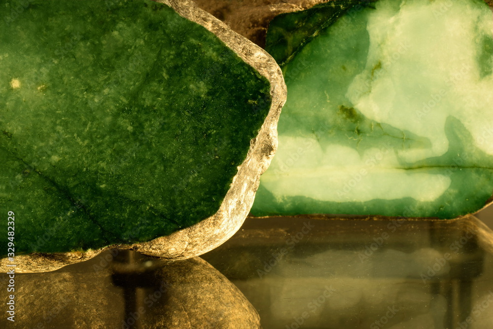 Obraz na płótnie Real jade Natural sparkling green color	 w salonie