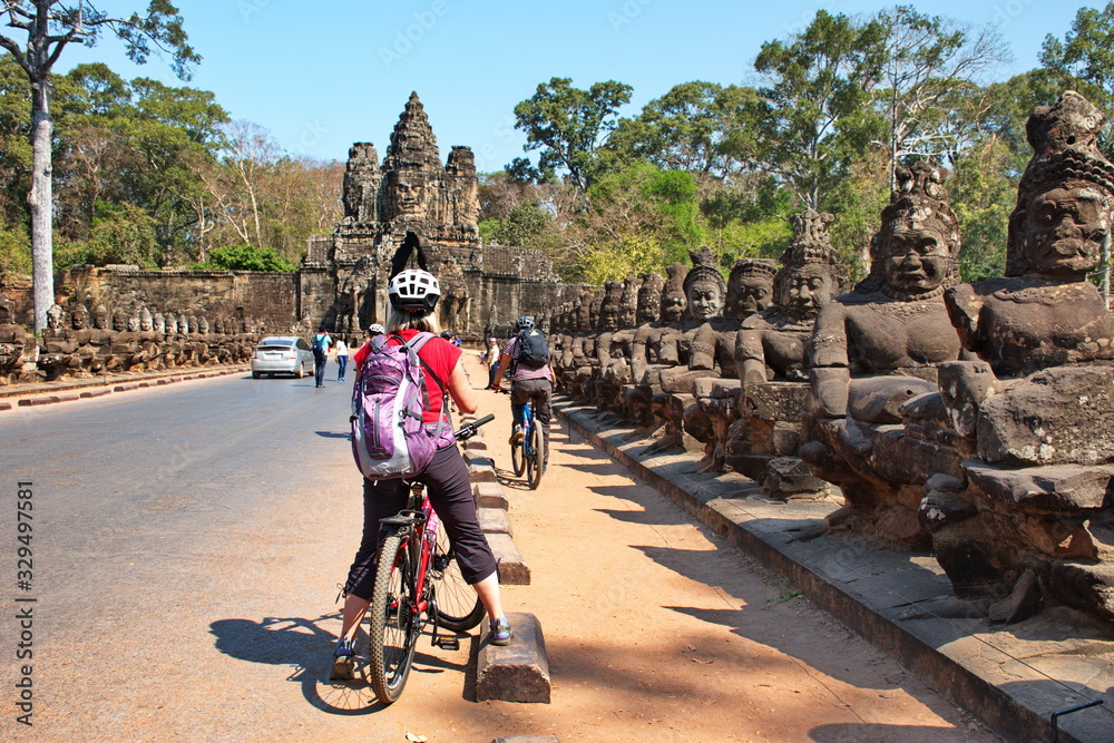 Obraz premium Stone Gate of Angkor Thom in Cambodia