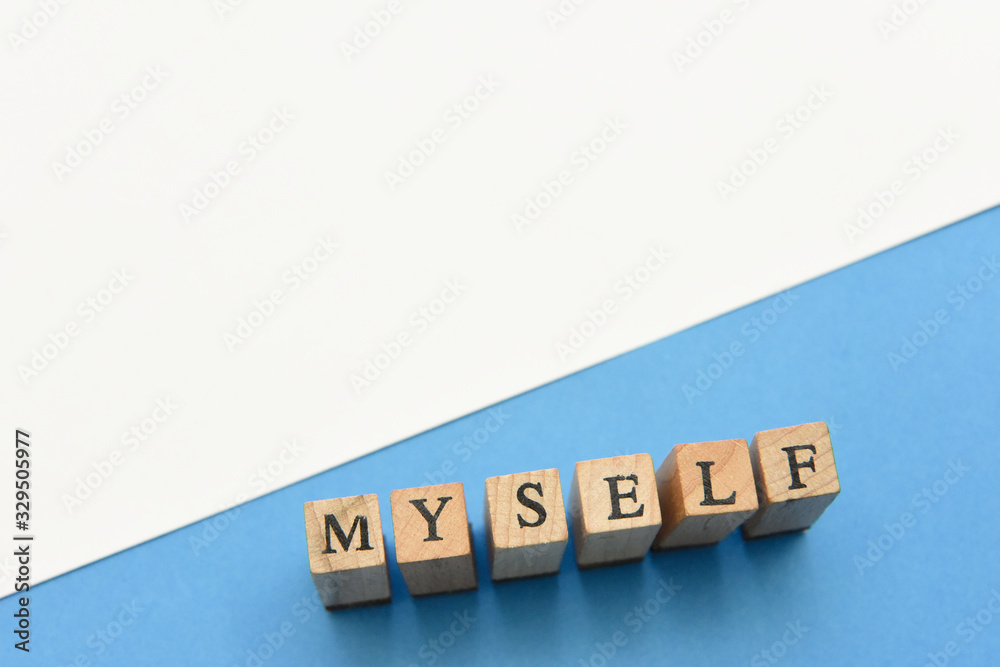 Obraz premium myself アルファベット テキスト 文字 英字 単語 スタンプ 素材 alphabet letter word text stamp