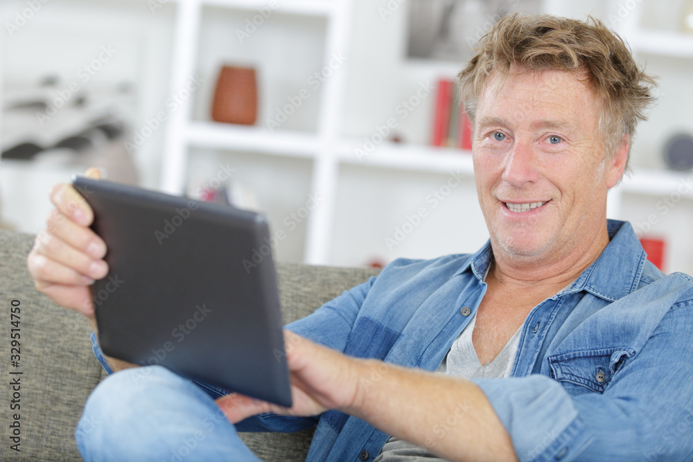 technology people and lifestyle concept technology people and lifestyle concept