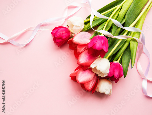 Fototapeta Naklejka Na Ścianę i Meble -  Beautiful tulips bouquet