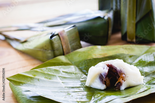 Steamed flour custard with ...
