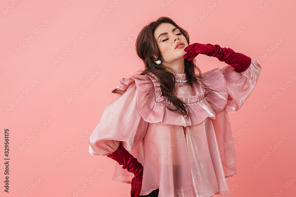 Portrait of a beautiful young brunette woman Portrait of a beautiful young brunette woman