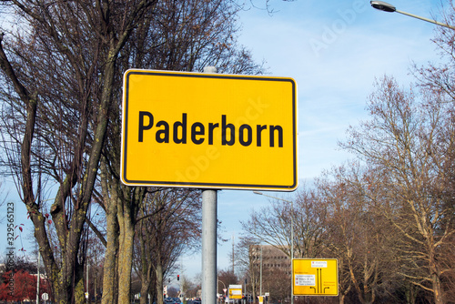 Paderborn, Ortstafel, Warburger Strasse, photo