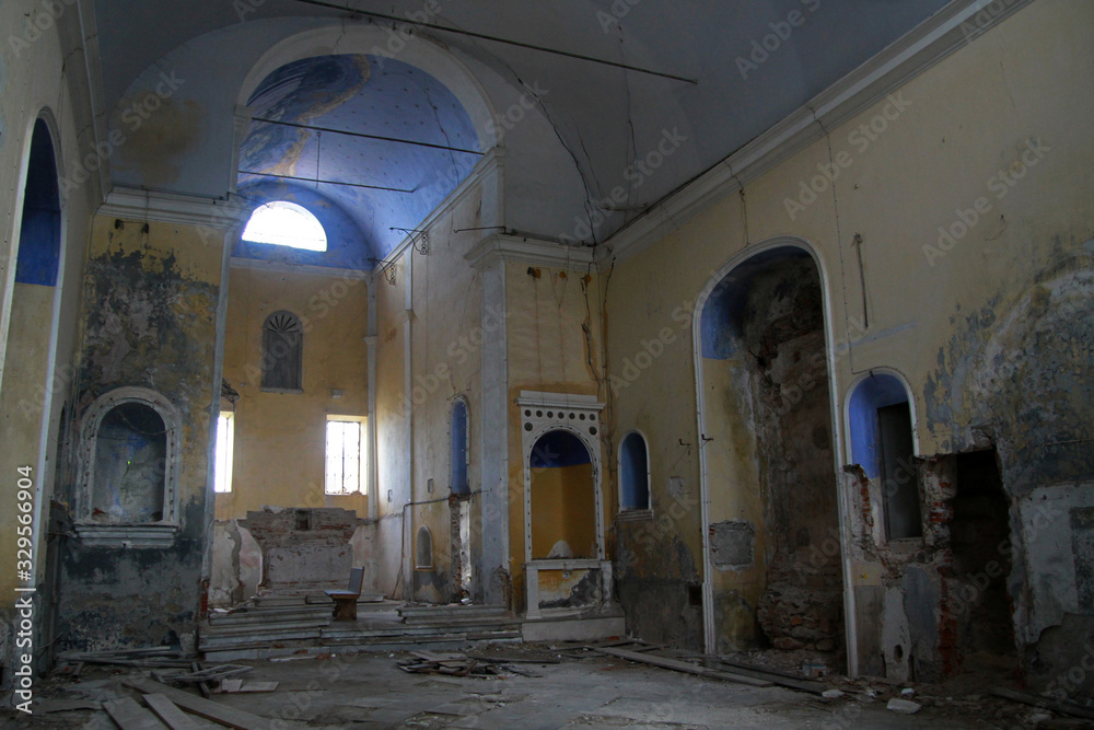 Obraz premium Ruins of church in in Old Town of Balestrino - ghost town in Liguria region in Italy