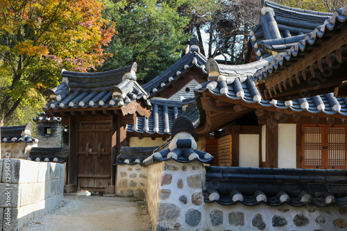 Hanok houses seen in Korea are old-fashioned.