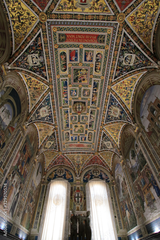 Obraz premium Interiors of Siena Cathedral, Siena, Tuscany, Italy