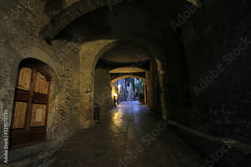 Tunnel in Old Town of San Gimignano, Tuscany, Italy © bayazed