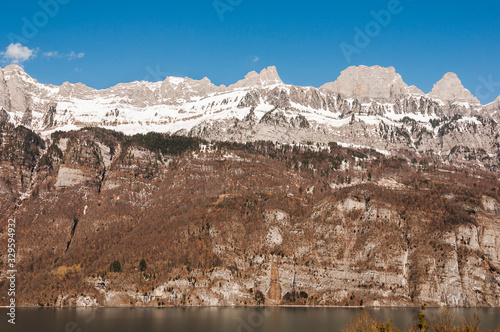 Churfirsten, Selun, Frümsel, Brisi, Zuestoll, Schibenstoll, Hinterrugg, Chäserrugg, Gamserrugg, Walensee, See, Walenstadt, Walenstadtberg, Toggenburg, Sarganserland, Alpen, Frühling, Schweiz photo