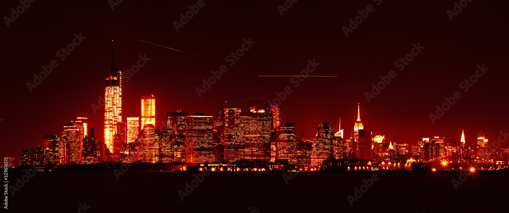 Fototapeta premium Manhattan panorama at night