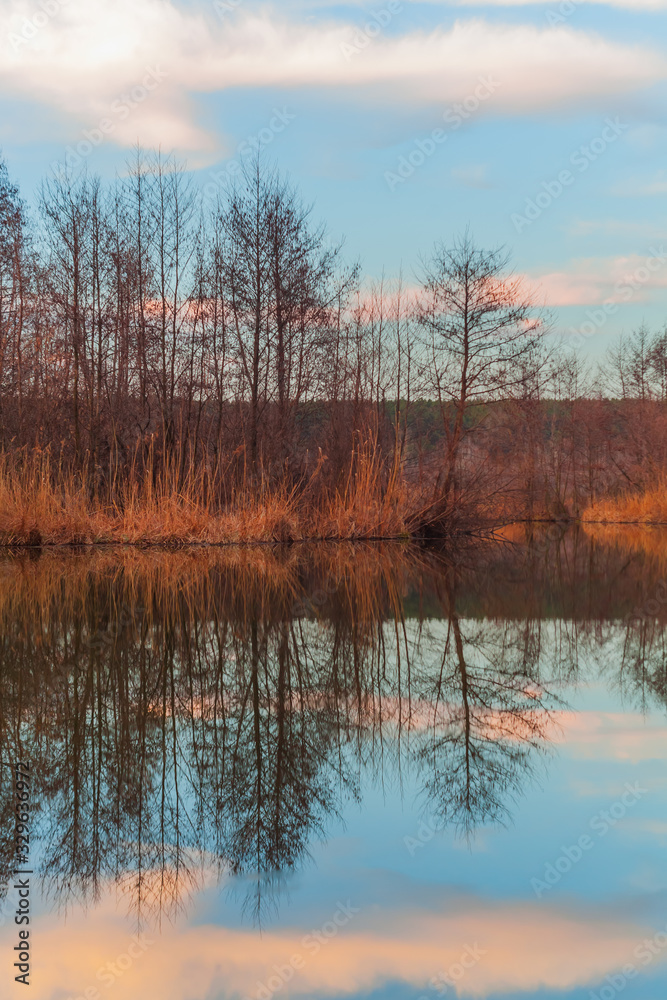 Fototapeta premium lake in autumn