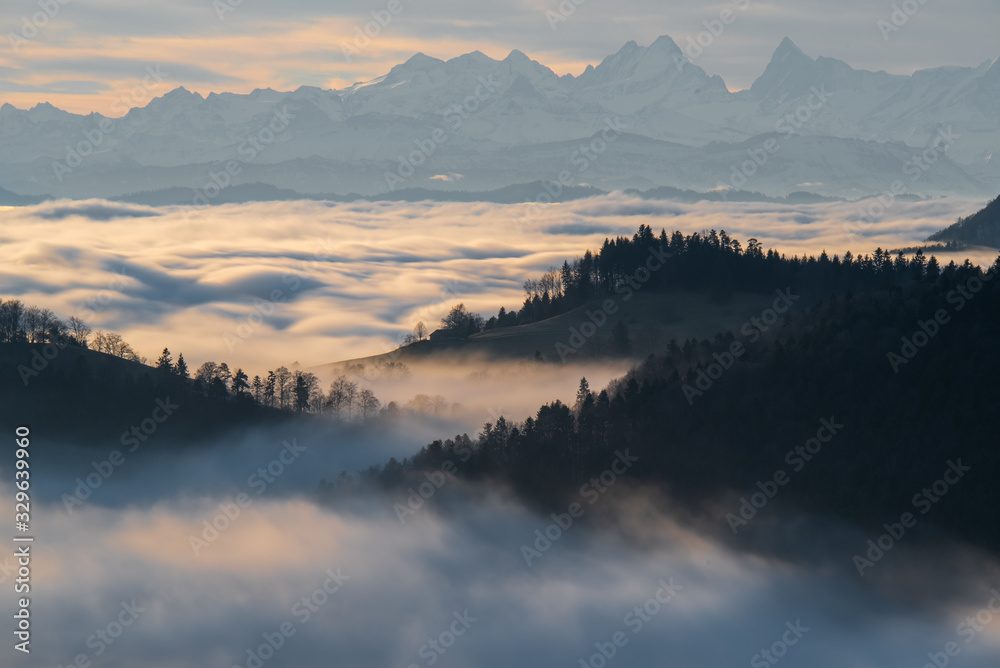 Obraz premium sunrise in the mountains