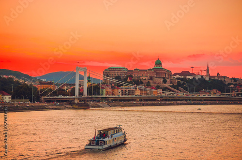Panoramic view of Danube river in Budapest, Hungary © Olena Zn