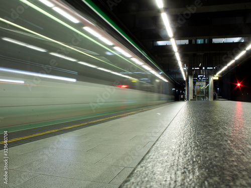 Granada metro © Angel