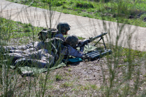 Ground soldiers on the firing range