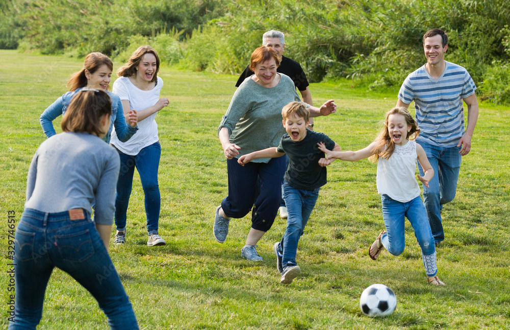 © JackF - people of different ages playing football © JackF - people of different ages playing football
