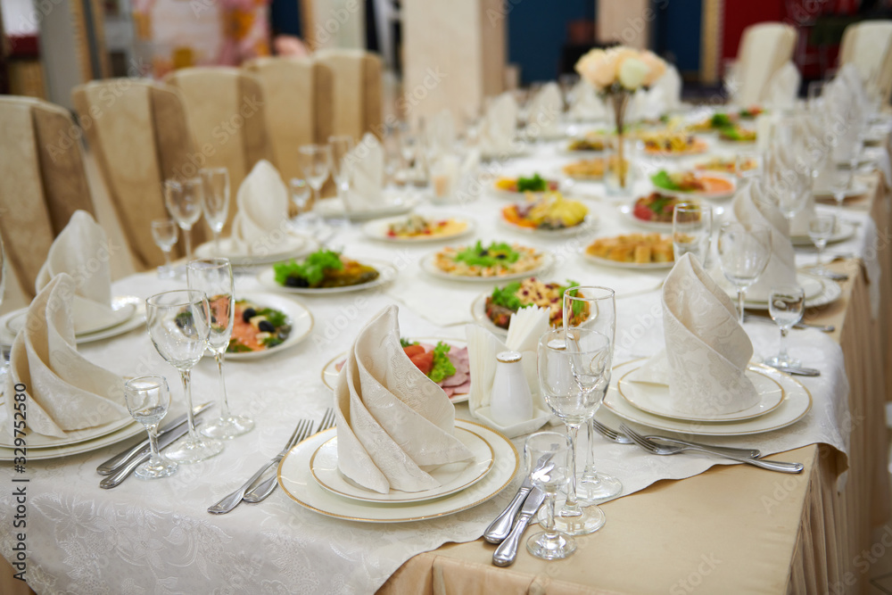 a table set in the restaurant, food and drink