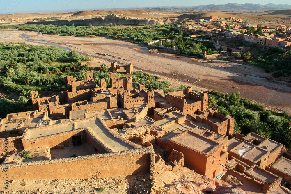 Ouarzazate es una ciudad al sur del Alto Atlas marroquí famosa por ser la puerta de entrada al desierto del Sahara (Marruecos)