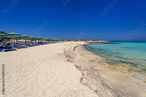 spiaggia sull isola di Chrissi  a Creta