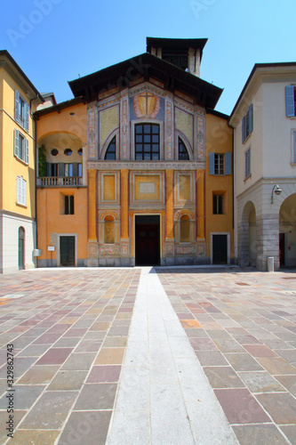 OLD CHURCH IN THE DOWNTOWN OF COMO CITY IN ITALY © picture10