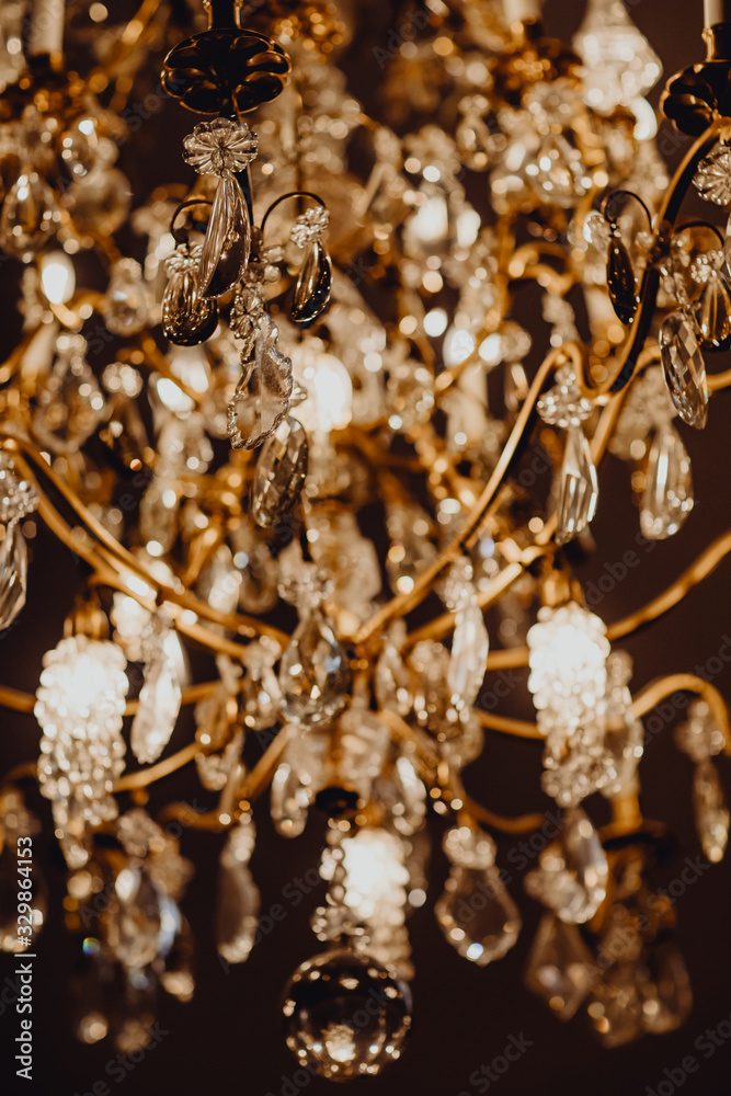 Lustre prestigieux Lustre prestigieux
