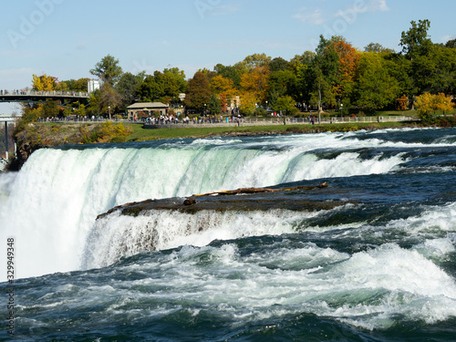 The famous waterfall of Niagara Falls, a popular place among tourists from all over the world. View from the United States. In the image, two waterfalls can be seen at the same time.