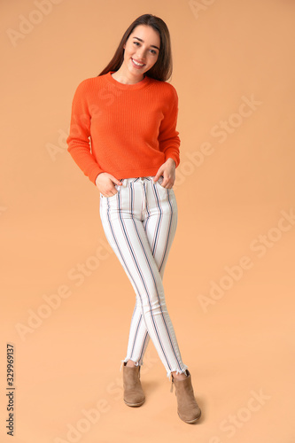 Stylish young woman on colo...