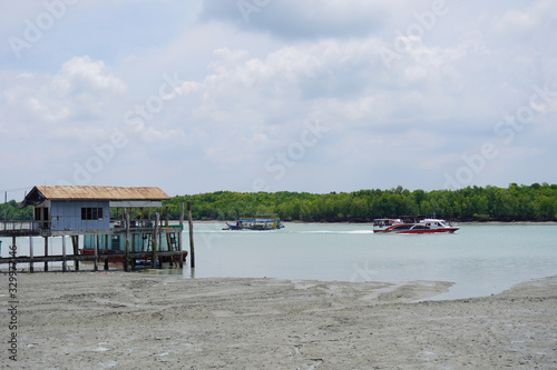 Boat is the major transport to the crab island (Pulau Ketam). Pulau Ketam is an island at the mouth of the Klang River, near Port Klang 