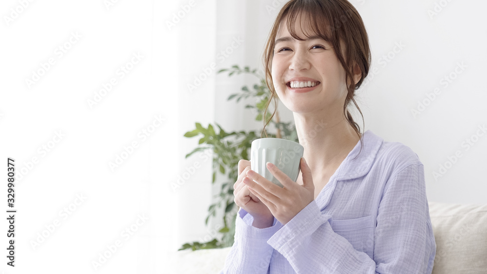 女性 起床 女性 起床