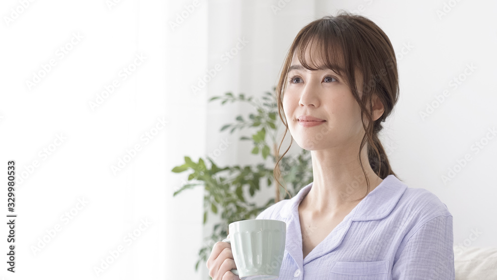 女性 起床 女性 起床