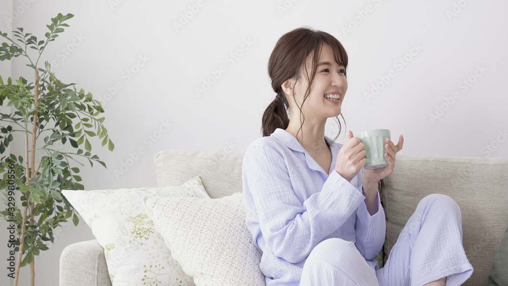 女性 お泊まり 女性 お泊まり