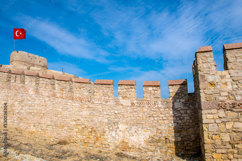 Φωτογραφία Kilitbahir Castle is a castle across the city, west of Canakkale