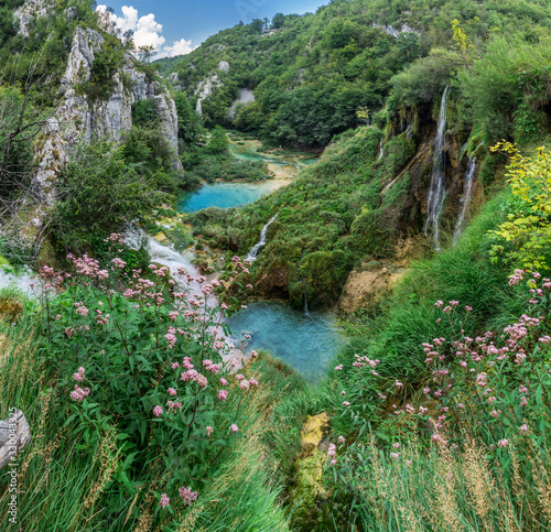 Fototapeta Naklejka Na Ścianę i Meble -  Plitvice Lakes National Park is one of the oldest and largest national parks in Croatia. Panoramic view. Travelling around Europe.