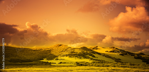 Abendstimmung in Dünenlandschaft in Däneamark