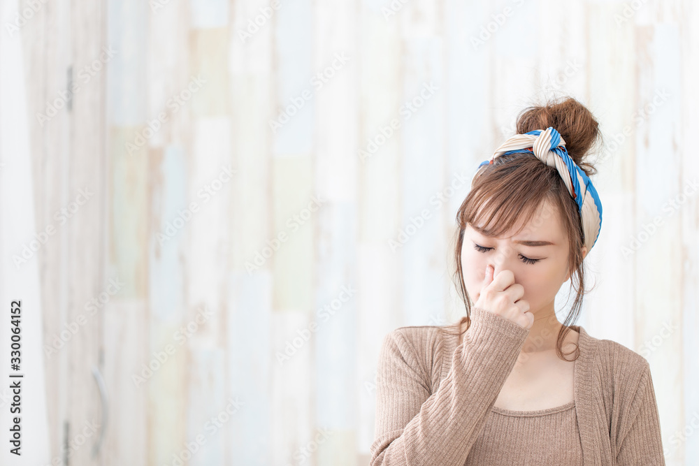 ルームウェアの女性