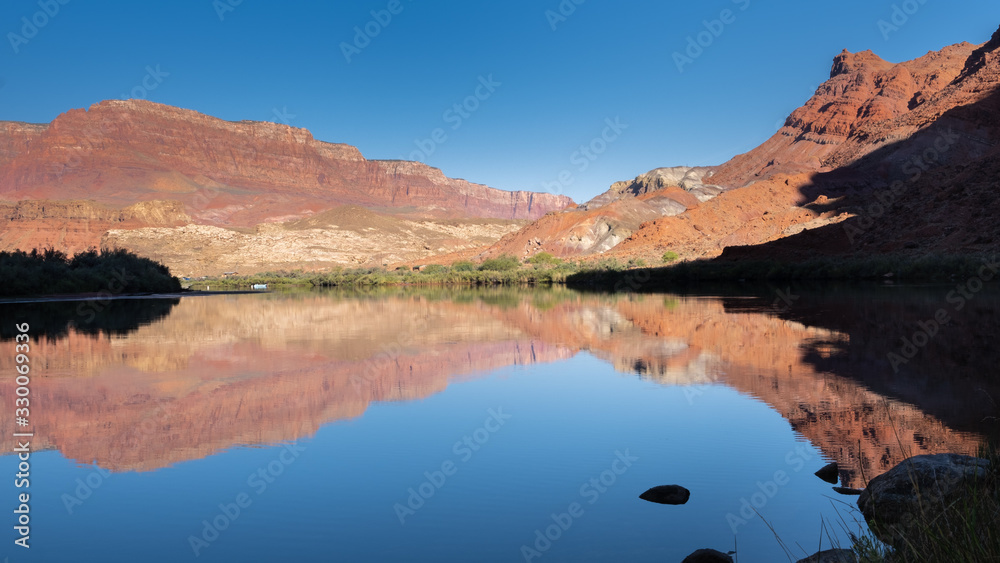 Fototapeta premium Colorado river and peaceful scenic view