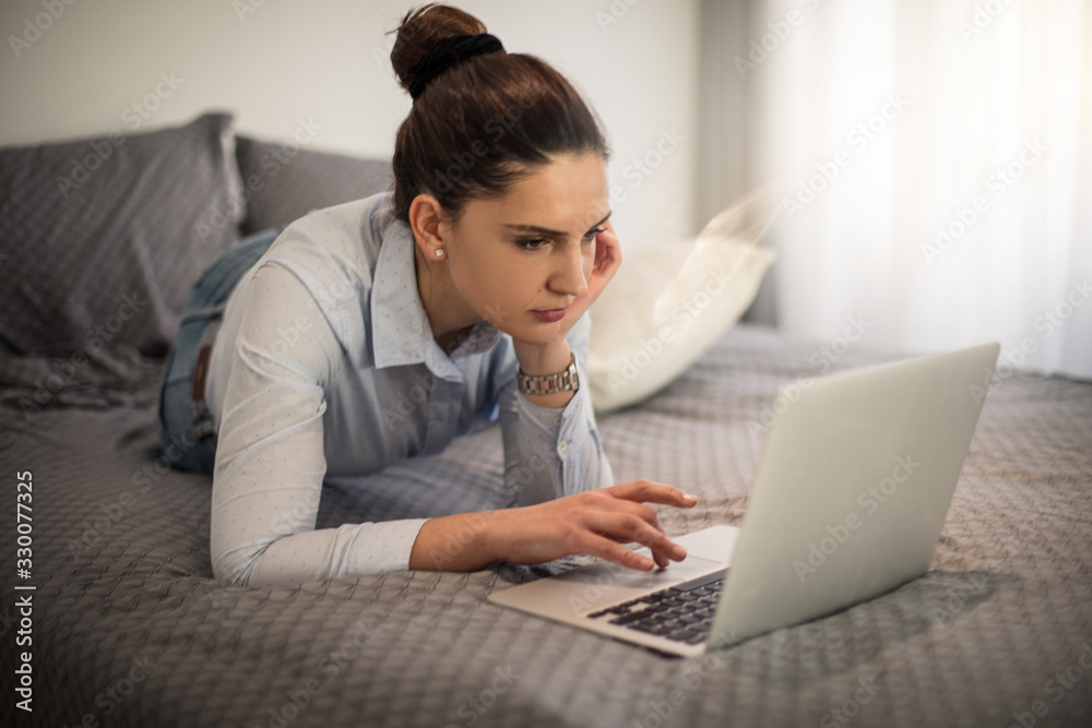 Blogging at home in the most comfy way. Blogging at home in the most comfy way.