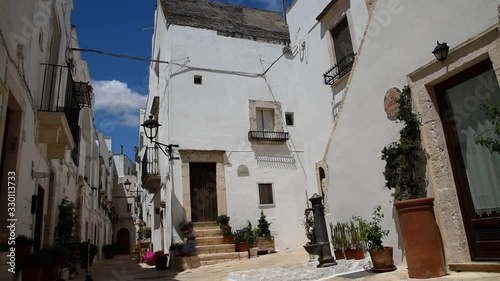 Alleyway. Locorotondo. Puglia. Italy.