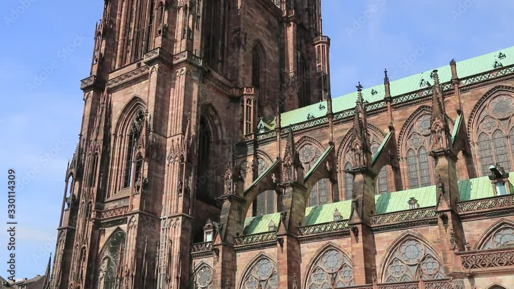 La cathédrale de style gothique Notre-Dame de Strasbourg en Alsace.