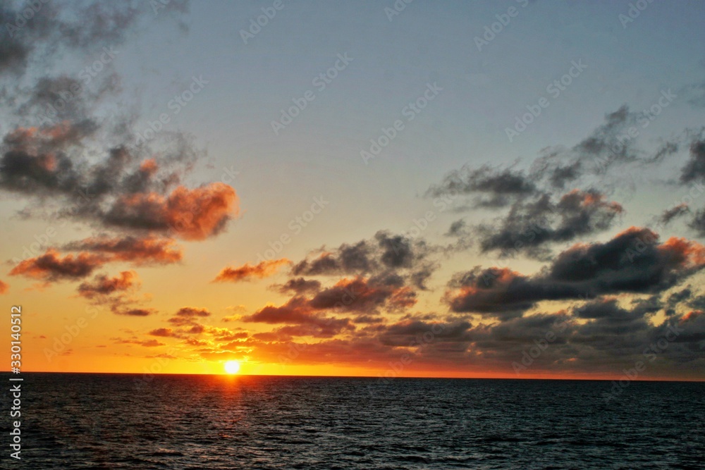 Sonnenaufgang über Südatlantik