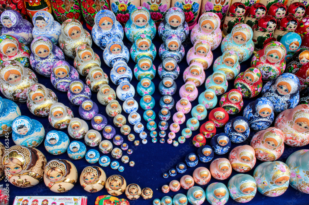 Obraz premium Exhibition - Russian nesting dolls.