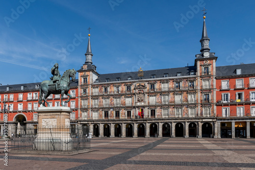 General view of the Plaza Mayor in Madrid, without people, due to the covid19.