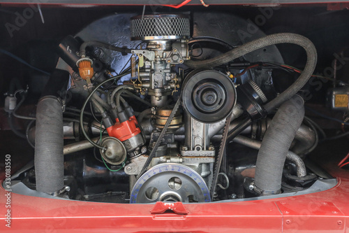 Blick in den Motorraum vom -Bulli T1